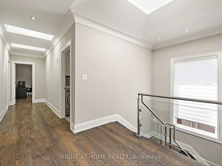316 Churchill Ave — Photo 16