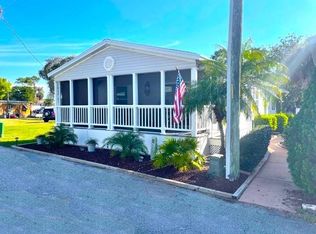 36102 Citrus Blvd, Grand Island, FL 32735