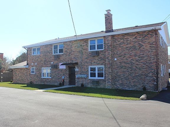 2nd image of 14475 Jefferson Ave APT 1S