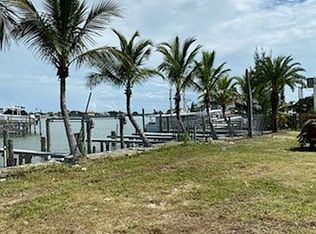 13665 Gulf Blvd, Madeira Beach, FL 33708