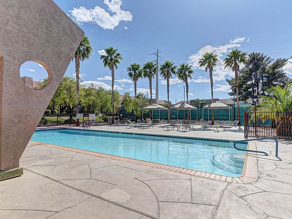 3rd image of 5097 Indian River Dr Unit 166