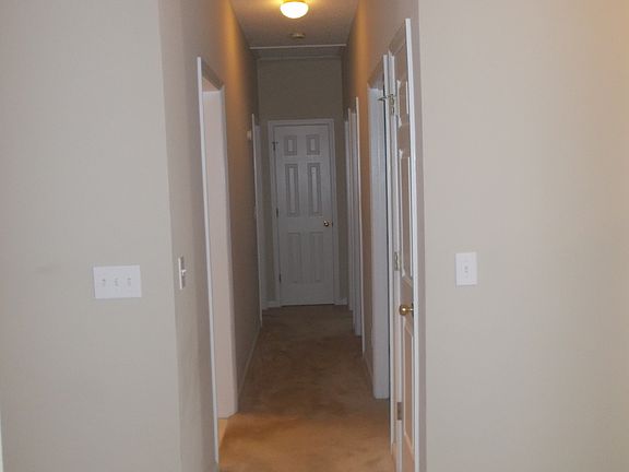 4th image of 696 Churchill Downs Dr