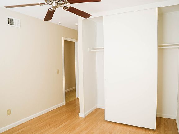 3rd image of 10841 Westonhill Dr