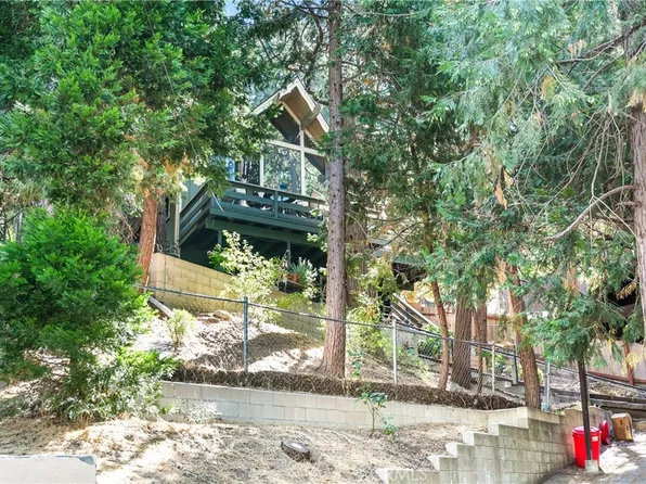983 Berne Dr, Crestline, CA 92325
