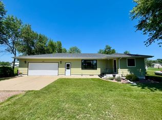 303 W Oak St, Northville, SD 57465