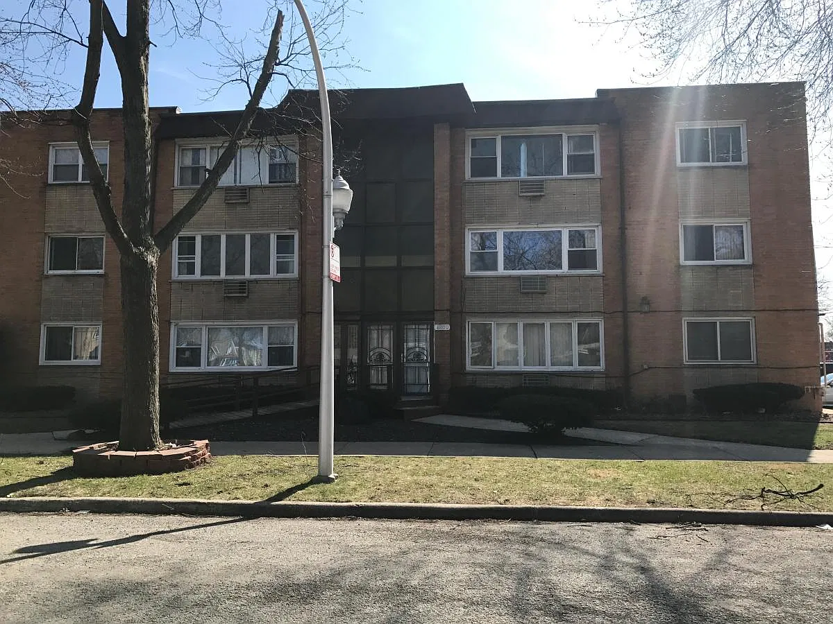 2 bed, $1,450 — Photo 2