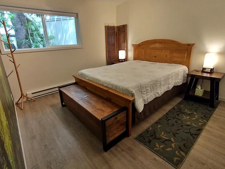 1256 SW Meadow Ln — Photo 15