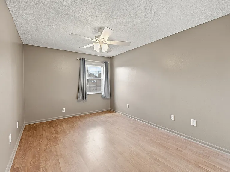 18474 Old Princeton Ln — Photo 30