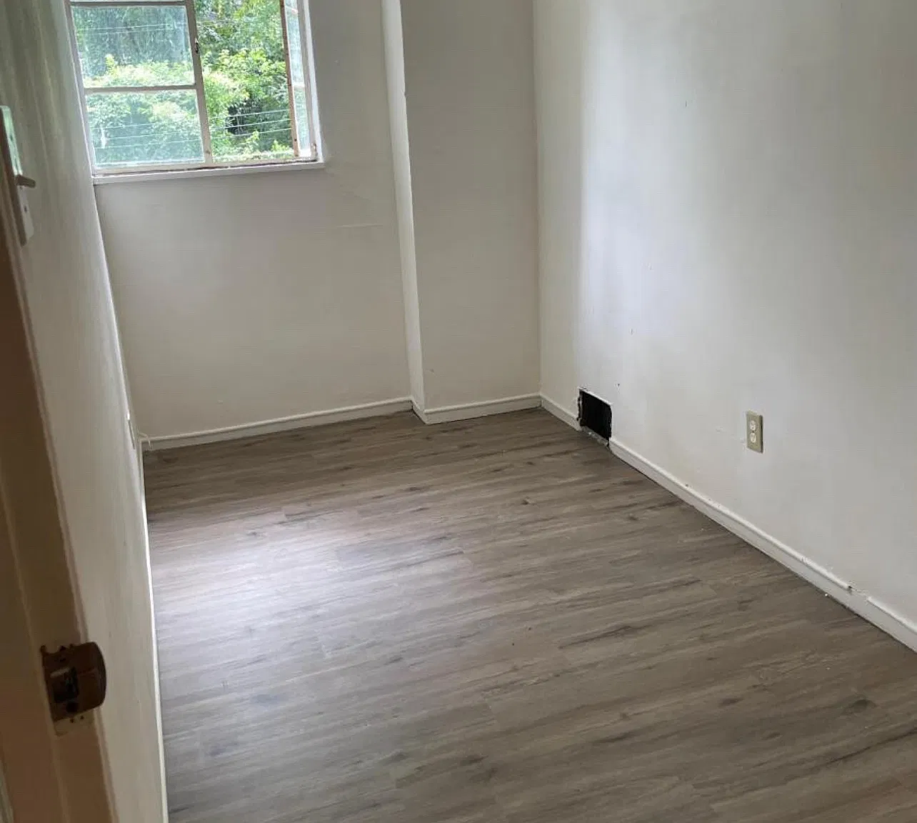 3 bed, 1125 sqft, $1,100 — Photo 3