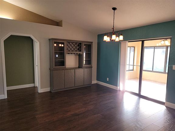 5th image of 10720 SE 45th Ave