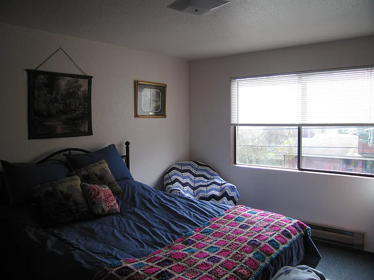 1422 NW 59th St #5 — Photo 12