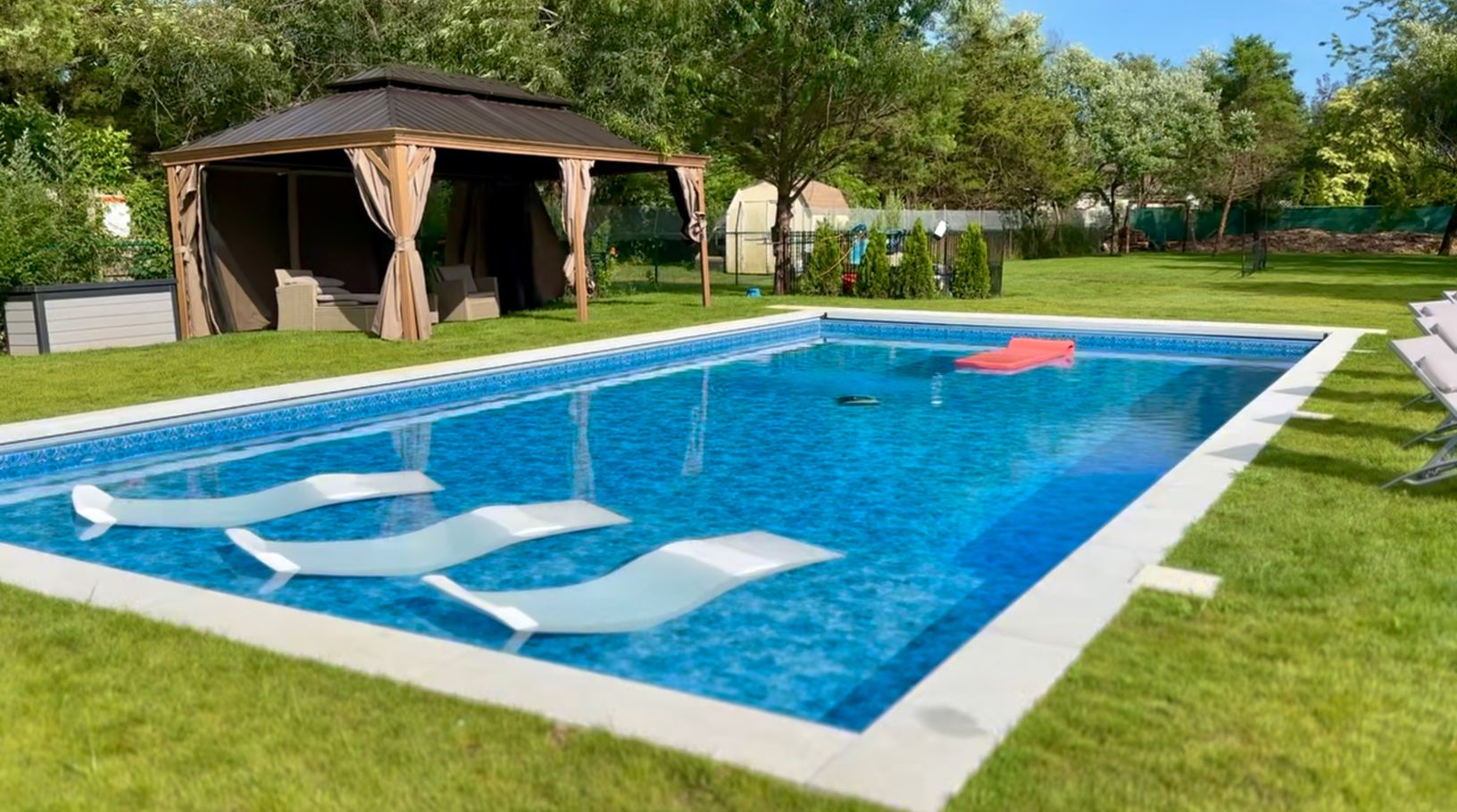 lounge water chairs
