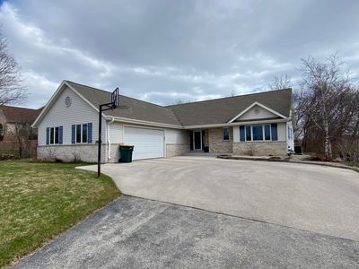 8638 S Shepard Ave, Oak Creek, WI, 53154