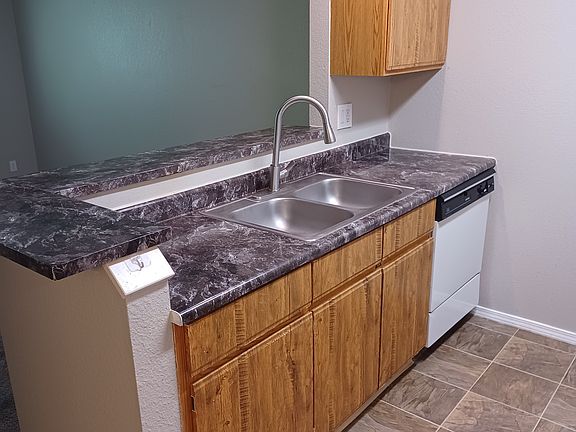 5th image of 2525 N 15th St #B306