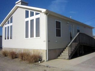 122 W Dolphin Way, Lavallette, NJ 08735