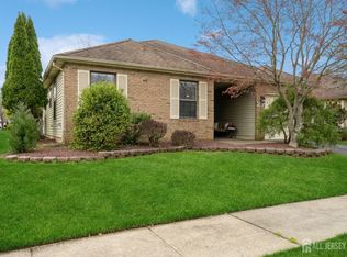 27 Peasley Dr, Marlboro, NJ 07746