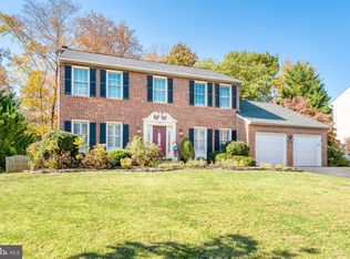 15277 Surrey House Way, Centreville, VA 20120