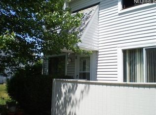 5460 Hampton Ct APT D, Willoughby, OH 44094
