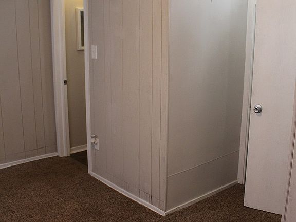 2nd image of 6094 Jefferson St