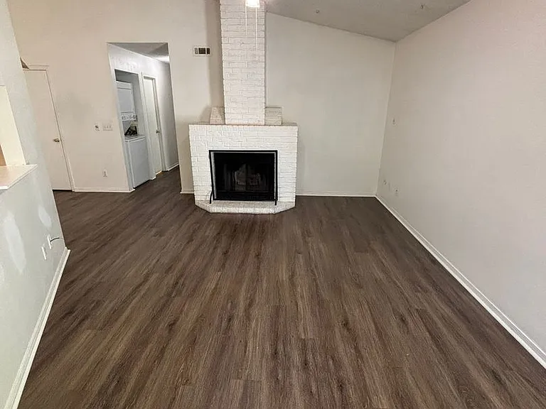 1712 N Noelle Ave — Photo 2