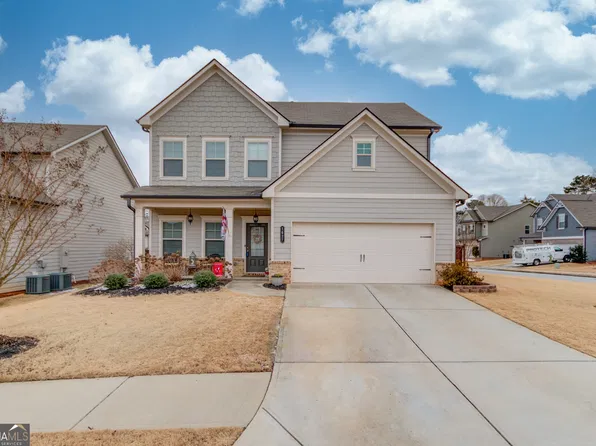 1627 Davey Cir, Hoschton, GA 30548