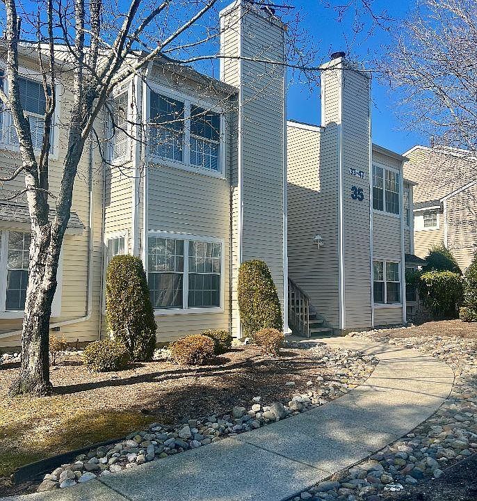 1st image of 41 Driftwood Ct Building 35-41