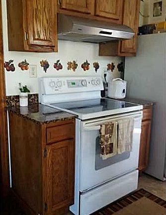 3rd image of 3305 Winchester Dr