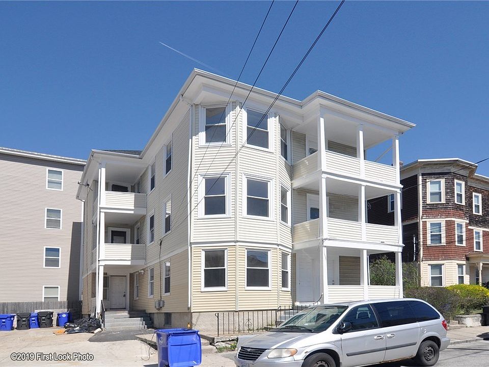 1st image of 179 Valley St Floor 3