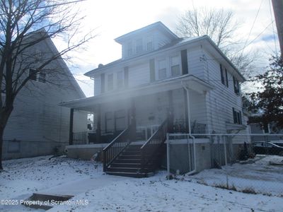 452 Delaware St, Throop, PA, 18512