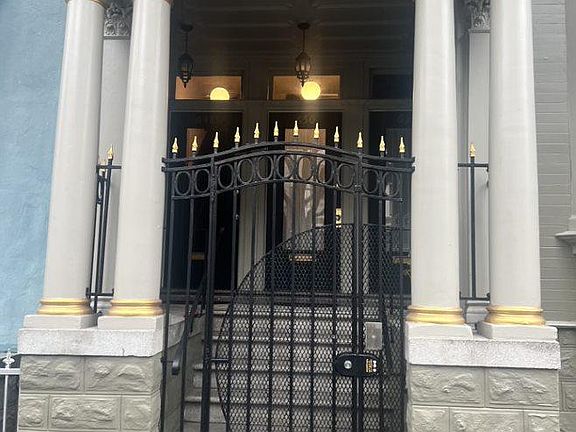 5th image of 650 Ashbury St #A