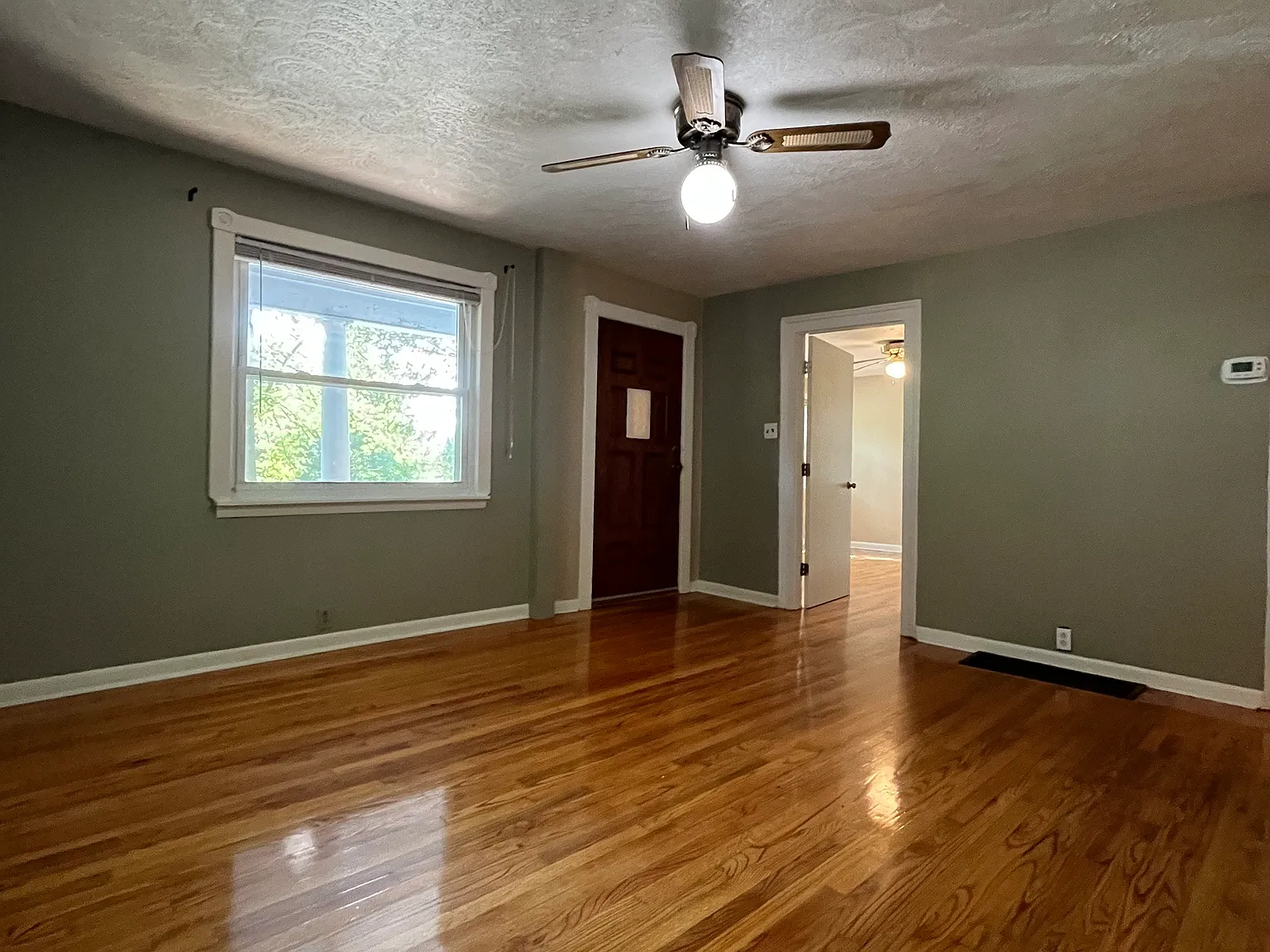 2 bed, 1335 sqft, $1,800 — Photo 4