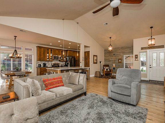 4th image of 12535 Saint Bernard Dr