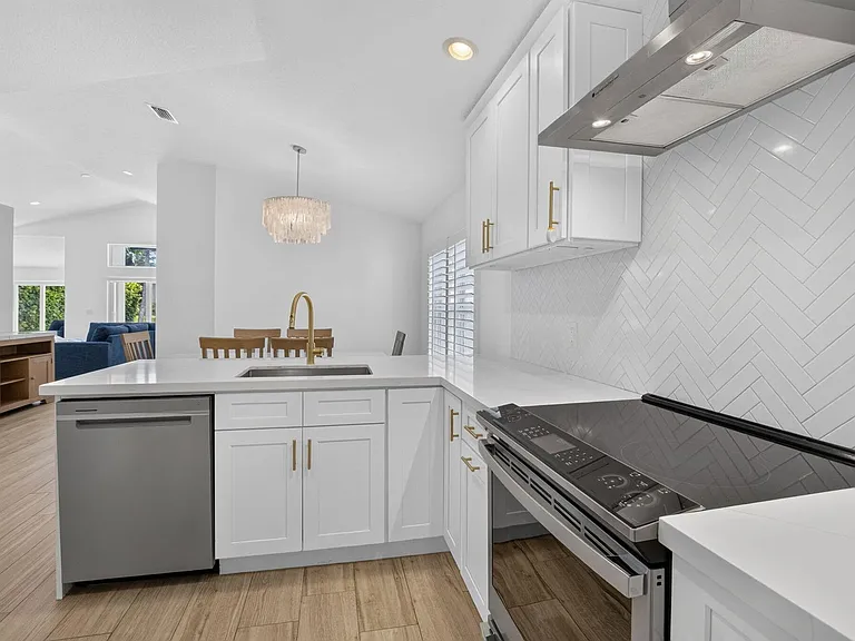 621 Anchor Point — Photo 29