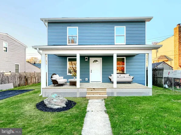 9 Avenal Rd, Baltimore, MD 21221