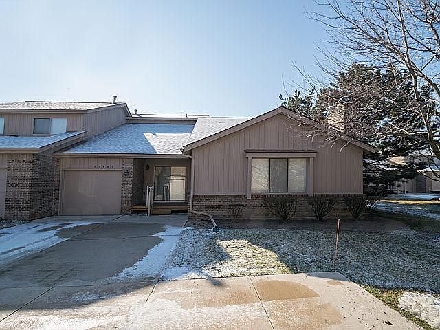 1st image of 37486 N Laurel Park Dr #17
