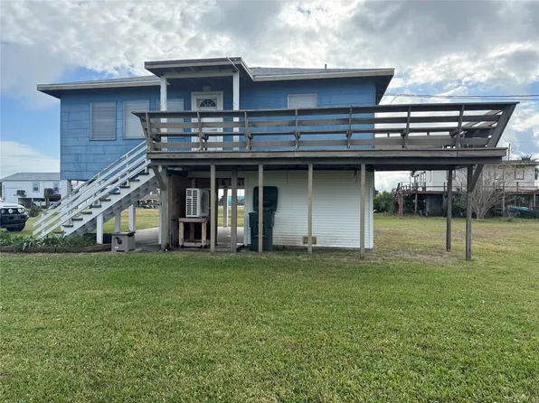 4018 3rd St, Galveston, TX 77554