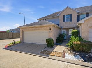 2926 Meadowglen Cv, Houston, TX 77082