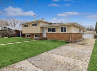 711 South St, Dundee, IL 60118