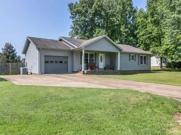 205 Colinwood Cv, Paris, TN 38242