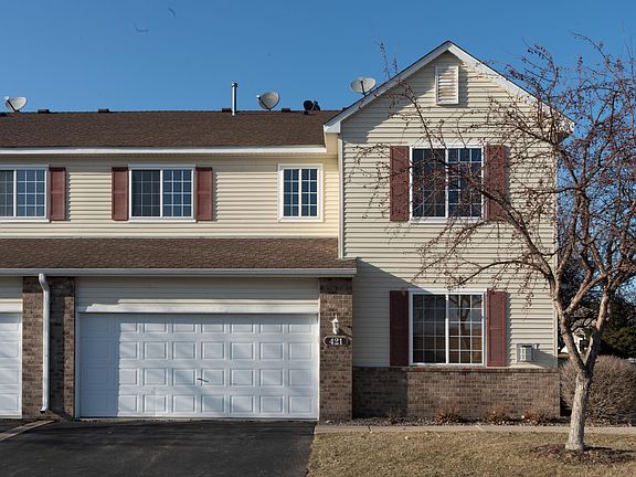 2nd image of 421 Frederick Cir #1204