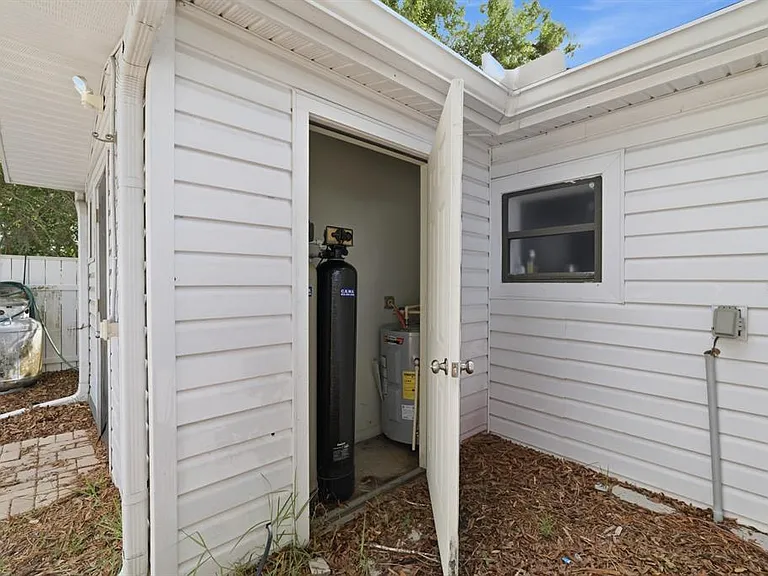 15509 Casey Rd #B — Photo 17