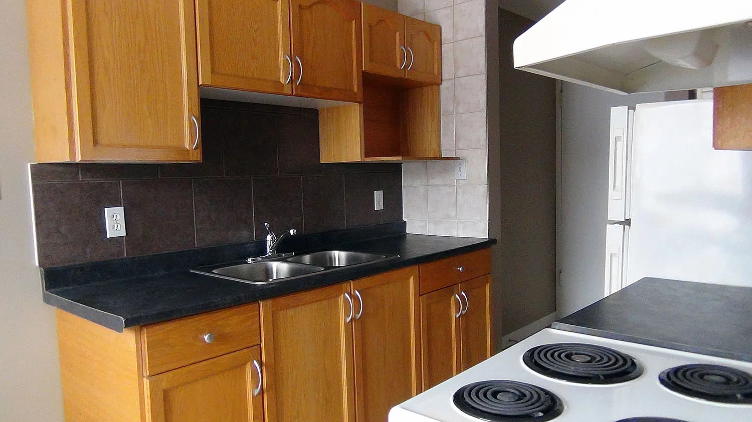 Hansen House Apartments — Photo 4