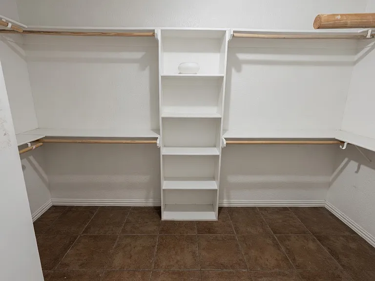 673 S Heights Dr — Photo 10