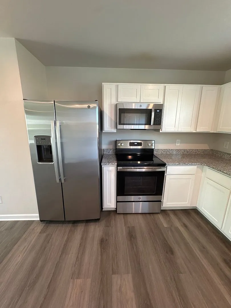 Beautiful 3-Bedroom Home Conveniently Located Near Downtown Nashville! — Photo 4