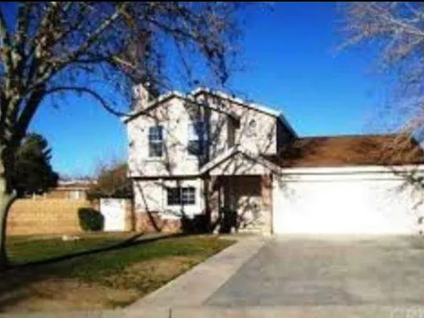 651 E Ivesbrook St, Lancaster, CA 93535