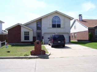 5556 Creekridge Dr, Arlington, TX 76018