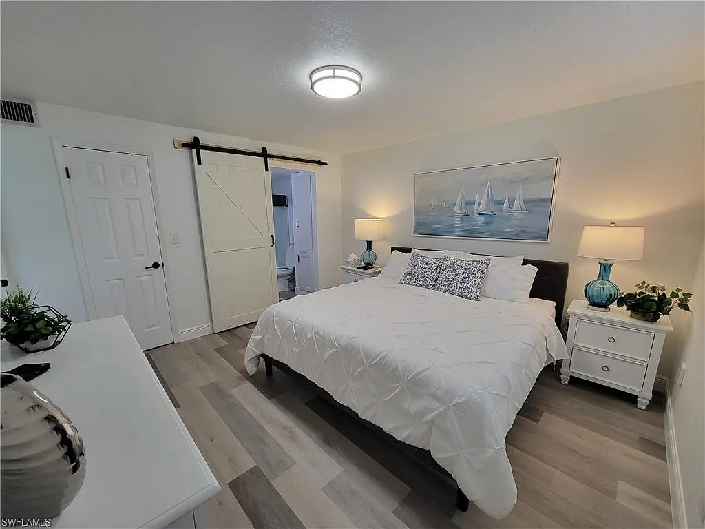 2 bed, 2.0 bath, 842 sqft, $3,100 — Photo 4
