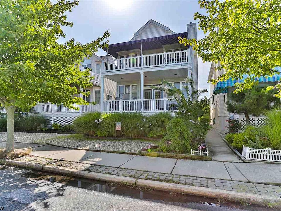1st image of 1427 Haven Ave #2