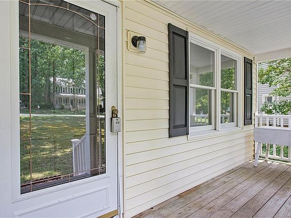 5th image of 401 Grinell Dr