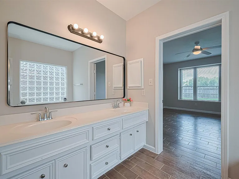 20834 Avery Cove Ln — Photo 30
